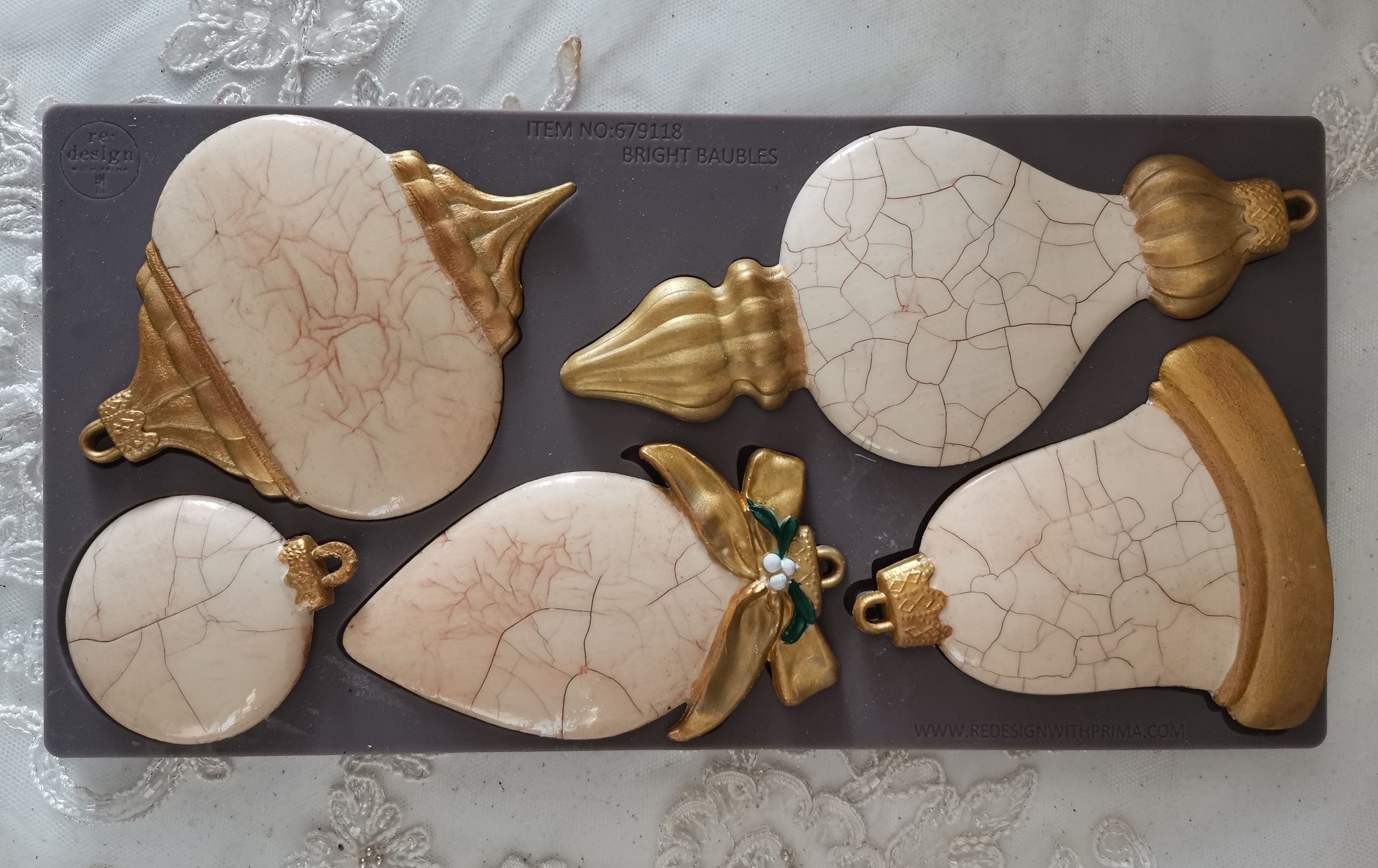 Bright Baubles Decor Mould - Image 3